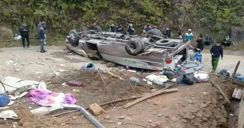 Vyetnamda avtobus aşıb, 7 nəfər həlak olub