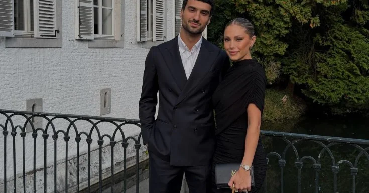 Mahir Emreli sevgilisi ilə... Foto