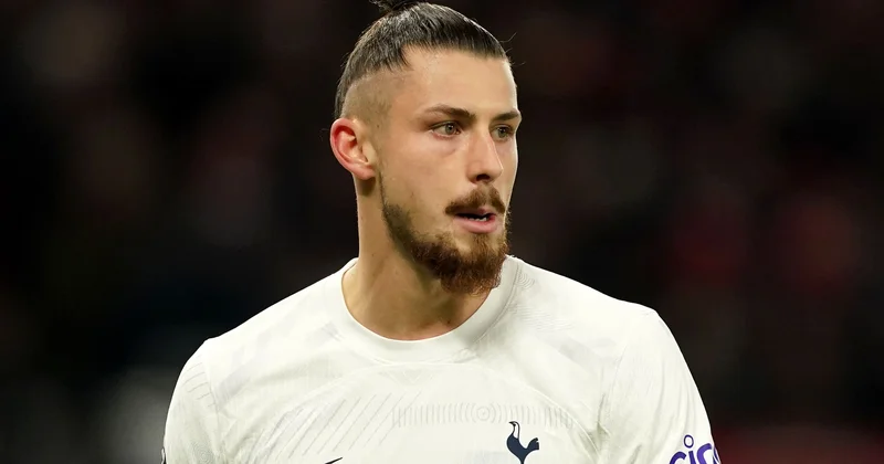 Roma müdafiəni Radu Draquşinlə gücləndirir