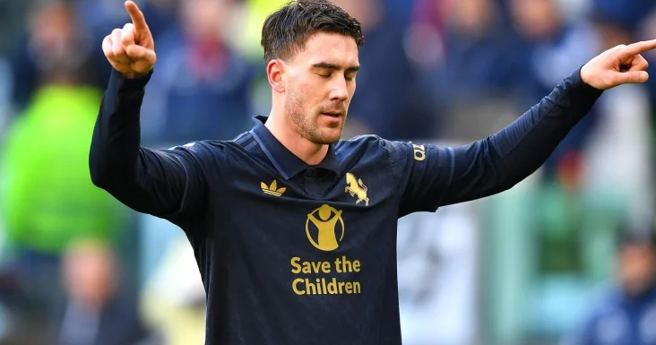 Milan ın idman direktoru Dusan Vlahoviçin agenti ilə görüşüb