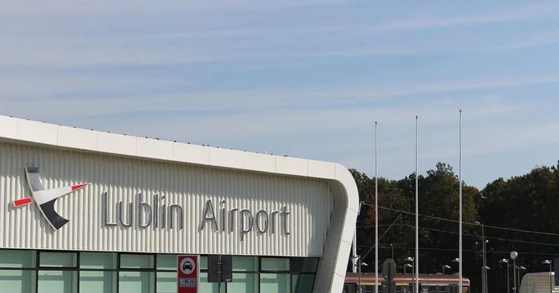 Polşa Rusiyanın Ukraynaya kütləvi hava hücumu zamanı aeroportlarını bağlayıb