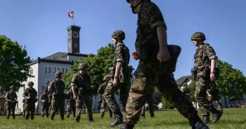 Армия без брони: министр обороны Швейцарии бьет тревогу