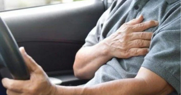 Paytaxt sakini avtomobildə ürək çatışmazlığından öldü