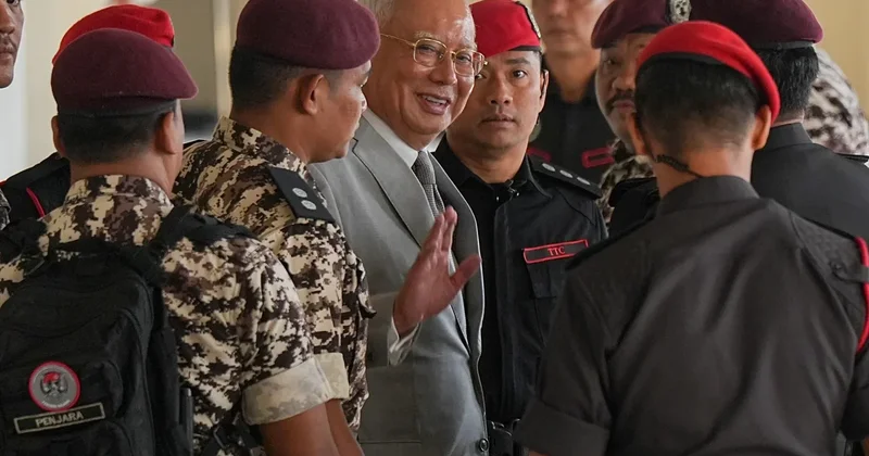 Бывший глава правительства Малайзии получил новый срок по делу 1MDB