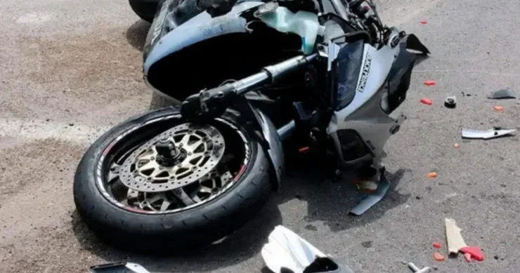 Niva ilə motosikletçinin üstündən keçdi Naxçıvanda DƏHŞƏT