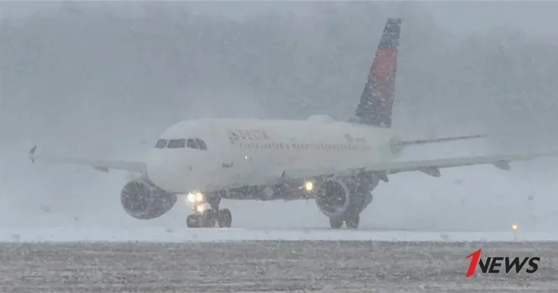 В США число задержанных авиарейсов из за снегопадов превысило 5 тысяч