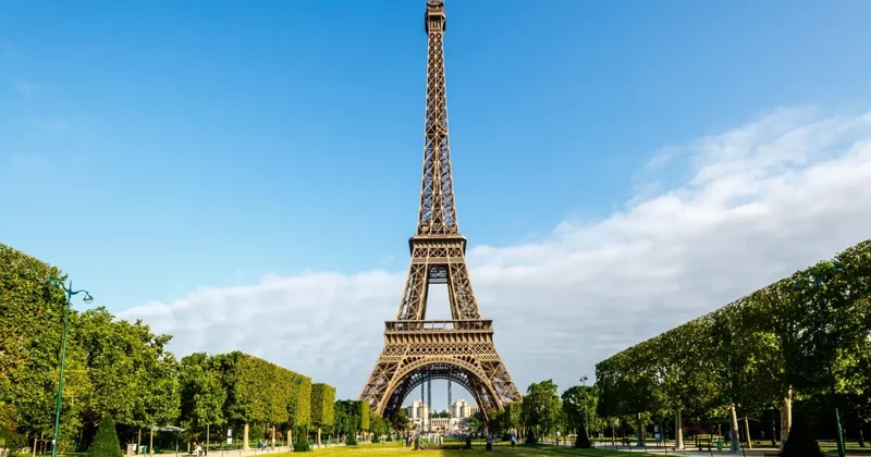 Qlobal mədəni ikon Eyfel qülləsi haqqında maraqlı faktlar