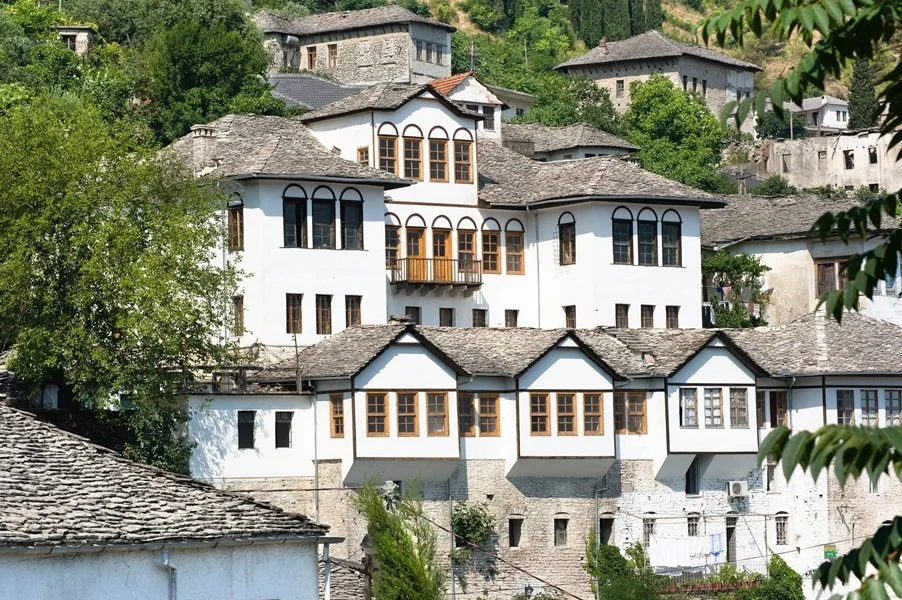 Balkan Türk ədəbiyyatında Türklük və Türk dünyası anlayışı