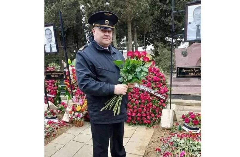 İqor Kşnyakinin oğlu atasının məzarı başında KONKRET