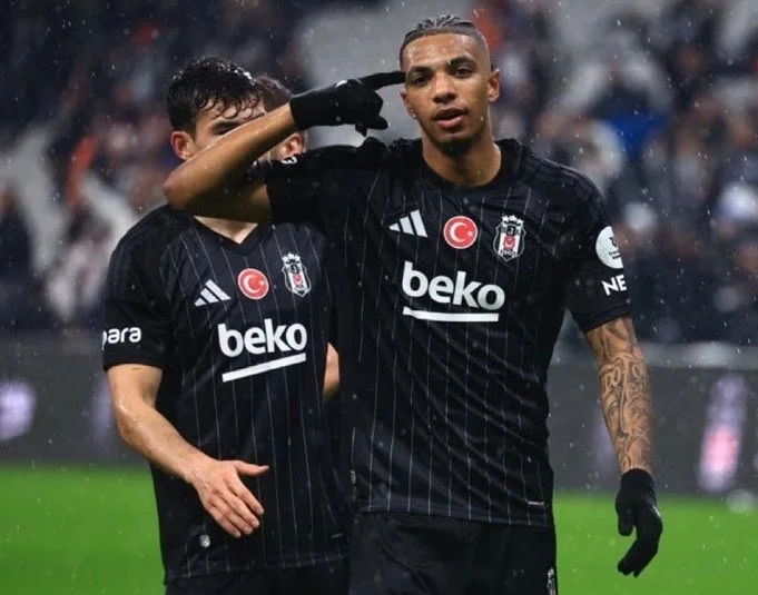 Beşiktaş italiyalı futbolçu ilə yollarını ayırdı