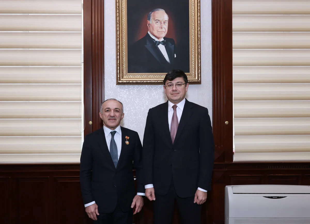 Belarusdakı diaspor təşkilatının rəhbərinə medal təqdim olunub