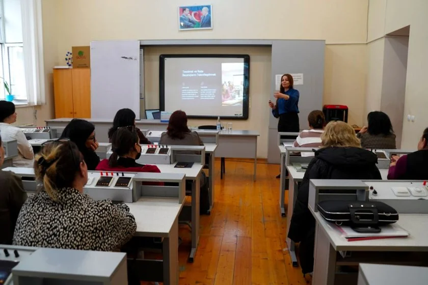 Sinifdən liderliyə: tədrisdə innovativ yanaşmalar mövzusunda təlim keçirilib