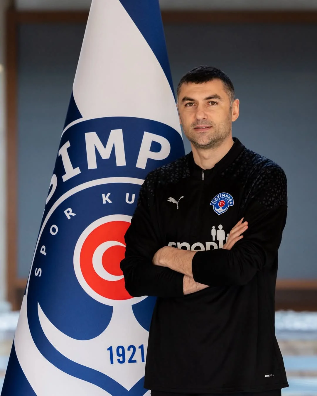 Burak Yılmaz İstanbul klubunu çalışdıracaq