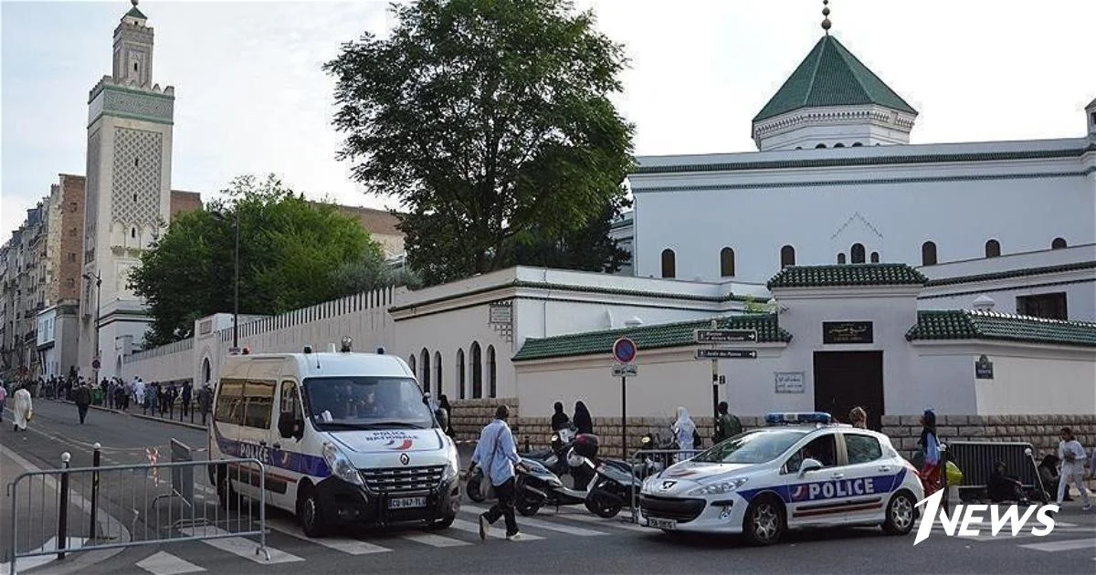 Исламофобия во Франции: Мечеть в Шербуре стала жертвой акта ненависти