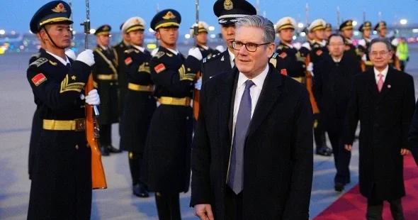 Премьер Британии Кир Стармер начал официальный визит в Китай