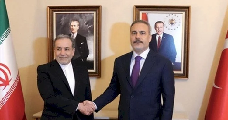 Hakan Fidan Abbas Əraqçi ilə telefon danışığı aparıb