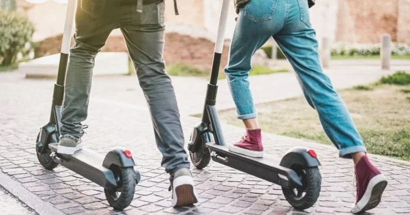 Skuterlər Bakıda qəza yaradır Nazirlik rəsmisi