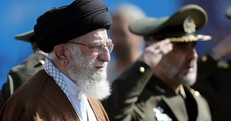 ABŞ kəşfiyyatı: “İranda molla rejimi zəifləyib”