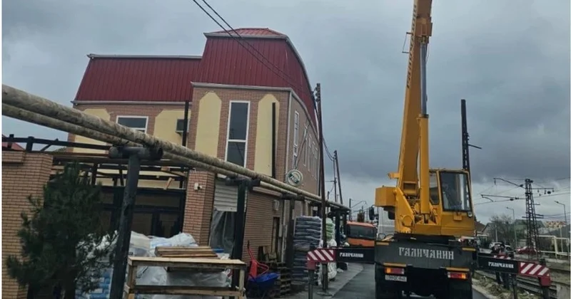 Binədə qanunsuz tikili söküldü FOTO/VİDEO