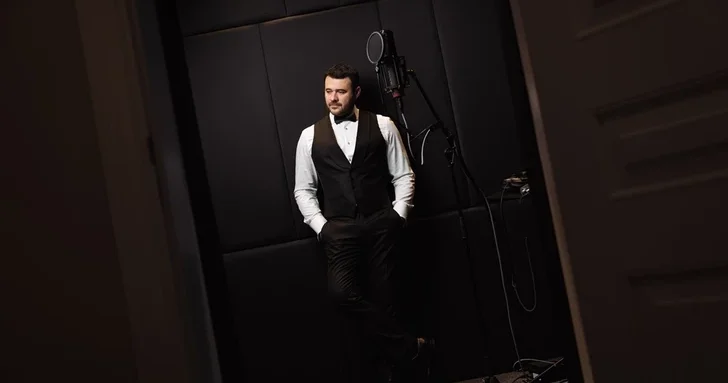 Emindən ingilis dilində mahnı!