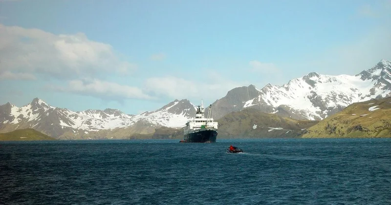 Dünyanın ən gözəl adası SEÇİLDİ Yalnız gəmi ilə getmək mümkündür FOTO