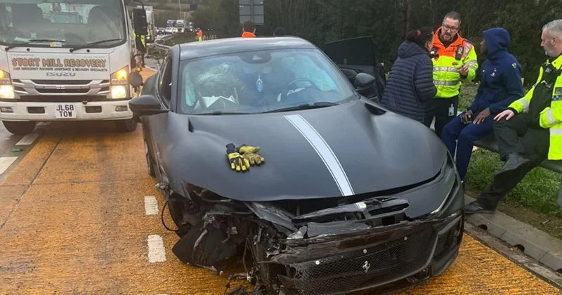 “Tottenham”ın iki futbolçusu Ferrari ilə qəza etdi FOTO