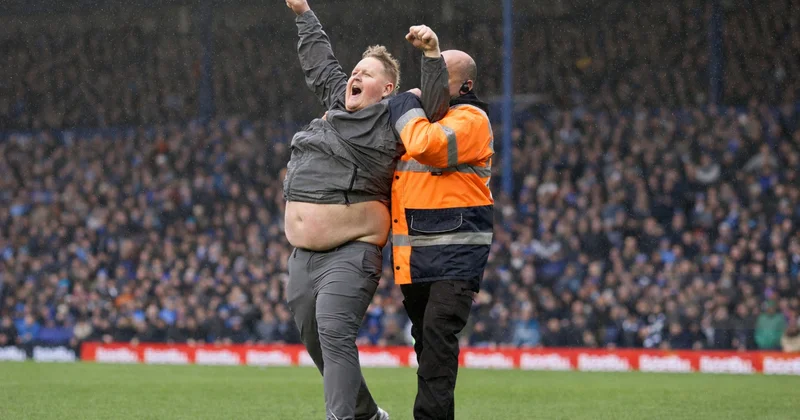 Sevincin cəzası ağır oldu: fanata 2,5 illik qadağa VİDEO