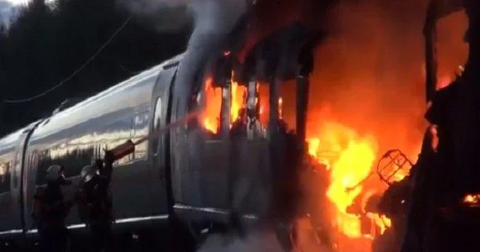 Həlak olanların sayı 5 ə çatdı Zelenski Xarkovda dronla vurulan qatardan danışdı