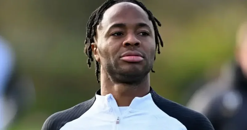 “Çelsi” Rahim Sterlinqin klubdan ayrıldığını açıqlayıb