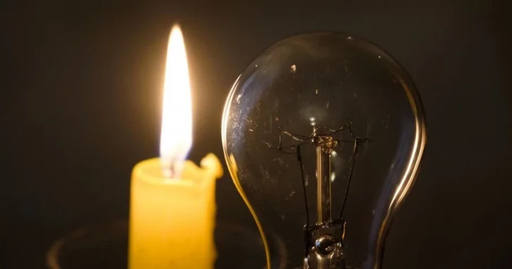 Непогода оставила без света более 700 населенных пунктов в Украине