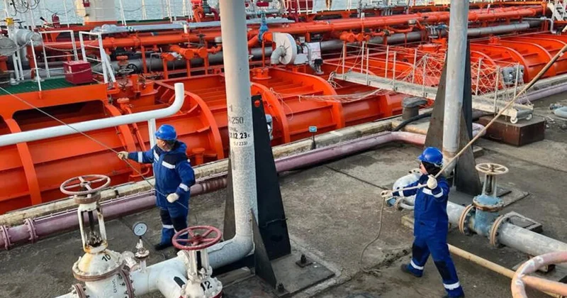 Казахстан может увеличить поставки нефти через Азербайджан