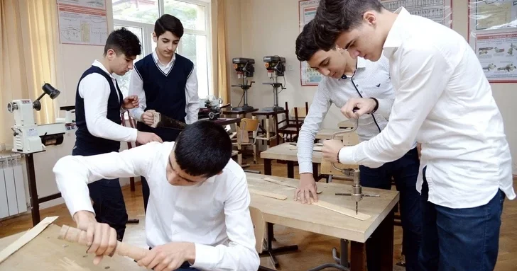 Призывают ли на военную службу обучающихся за рубежом студентов?