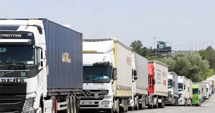 Bəzi nəqliyyat vasitələrinin ölkəyə girişi qadağan edildi