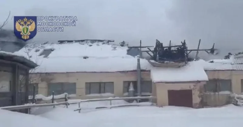 Rusiyada atçılıq mərkəzində yanğın 48 at xilas edildi