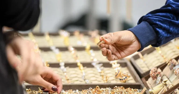 İndi qızıl almaq məntiqlidir? Zərgərlər nə deyir...