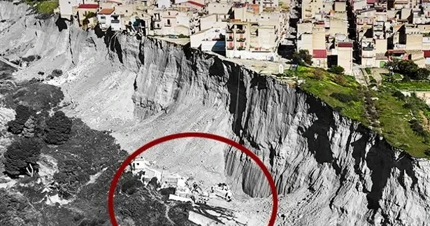 Güclü sürüşmə: Evlər, avtomobillər yoxuşa düşüb