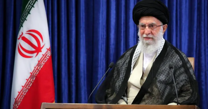 Xameneinin müşaviri müxtəlif dillərdə paylaşım etdi, bir neçə ölkəni hədələdi: Görünməmiş cavab olacaq