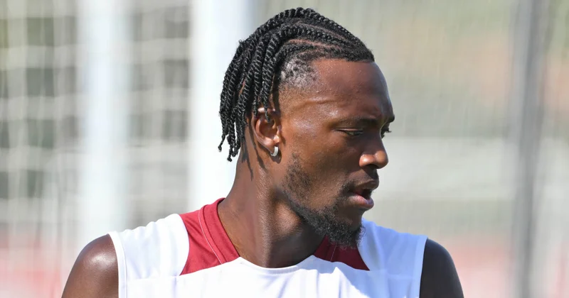 Beşiktaş ın ulduzu Premyer Liqa klubunda RƏSMİ