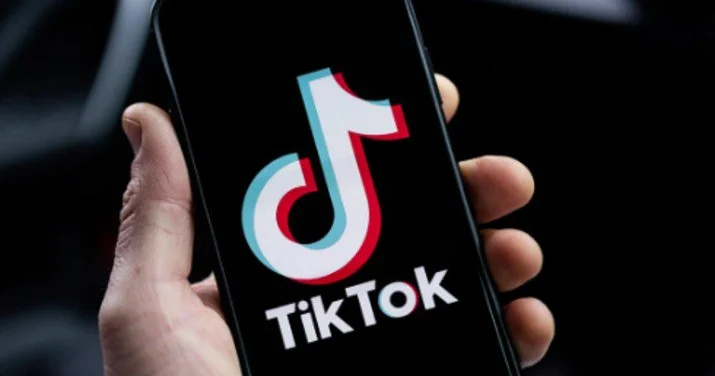 TikTok da yarım milyona yaxın DƏLƏDUZLUQ: “Hüquqşünas” həbs olundu FOTO
