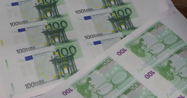 Avropada avro/dollar təşvişi