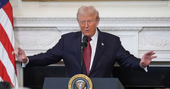 Tramp ABŞ dollarının dəyər itirməsindən narahat olmadığını bildirib