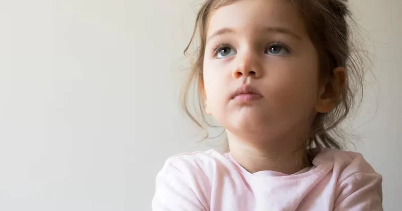 Emosional yetkinliyi olmayan valideynlə böyüdüyünüzün 5 əlaməti