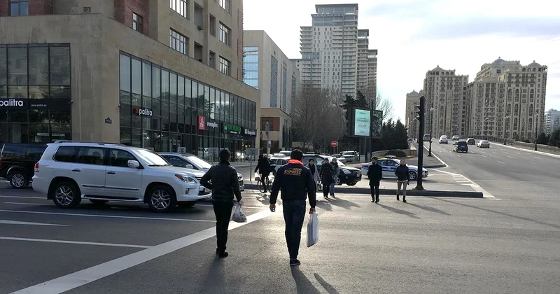 Bakıda bir metr də abad səki yoxdur Nəqliyyat eksperti izah edir