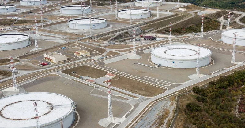 Qazaxıstan Ukrayna dronlarının hücumlarına görə 3,8 mln. ton neft ixrac edə bilməyib