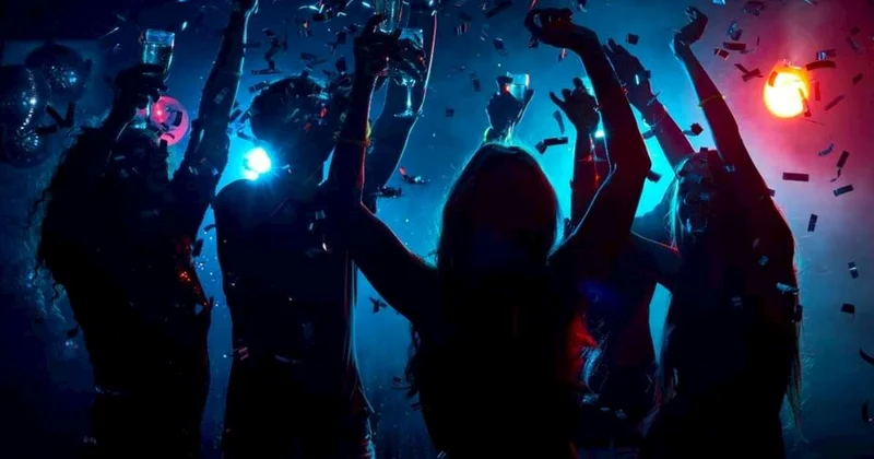 Həmin əxlaqsız partilərin keçirildiyi barın işçisi hərşeyi danışdı Görün siyahıda kimlərin adı var