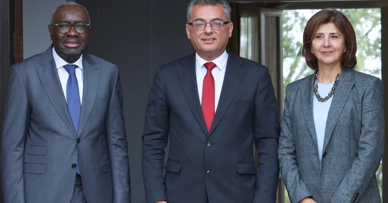 Kipr türklərinin və yunanlarının liderləri BMT baş katibinin şəxsi elçisinin iştirakı ilə danışıqlar aparıblar