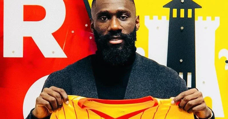 “Lans”dan müdafiə xəttinə yeni transfer