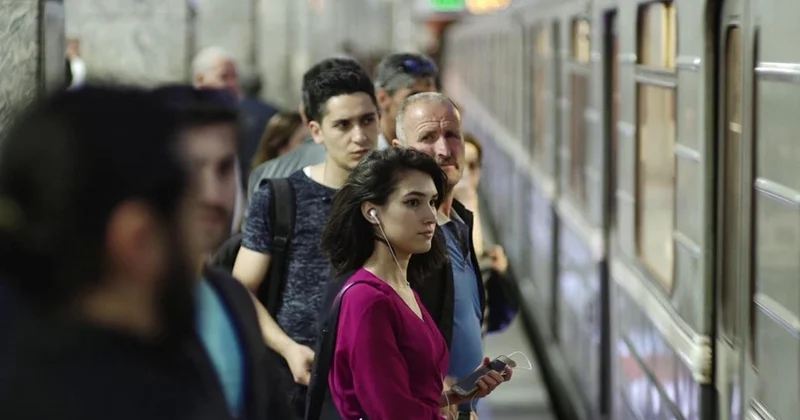 В Баку на время реконструкции метро запустят 11 временных автобусных маршрутов