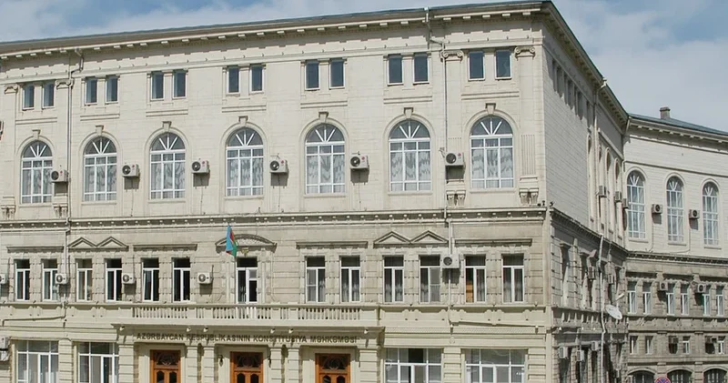 Konstitusiya Məhkəməsi Cinayət Məcəlləsinin iki maddəsini şərh etdi