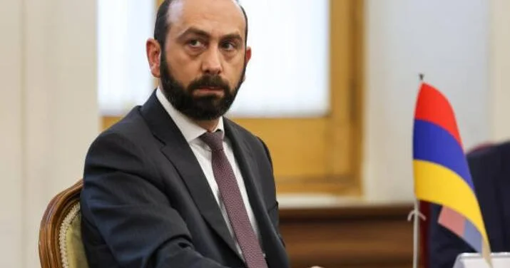 Mirzoyan Erməni Apostol Kilsəsinin keşişlərini hökuməti devirməyə cəhddə ittiham etdi